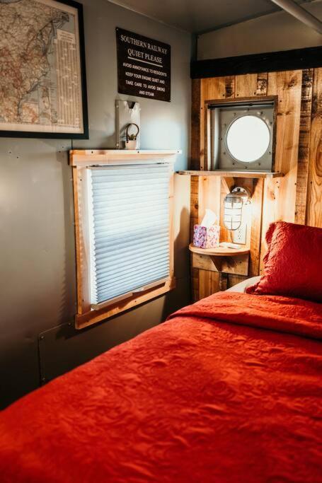Willa Bourbon Trail: Caboose On The Farm Lawrenceburg Zewnętrze zdjęcie