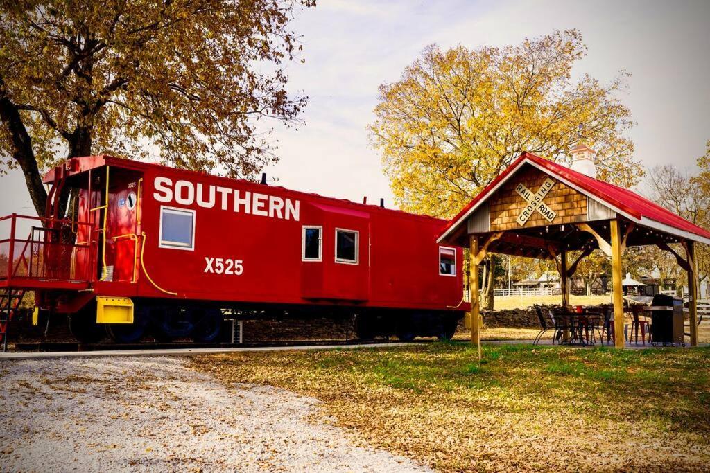 Willa Bourbon Trail: Caboose On The Farm Lawrenceburg Zewnętrze zdjęcie