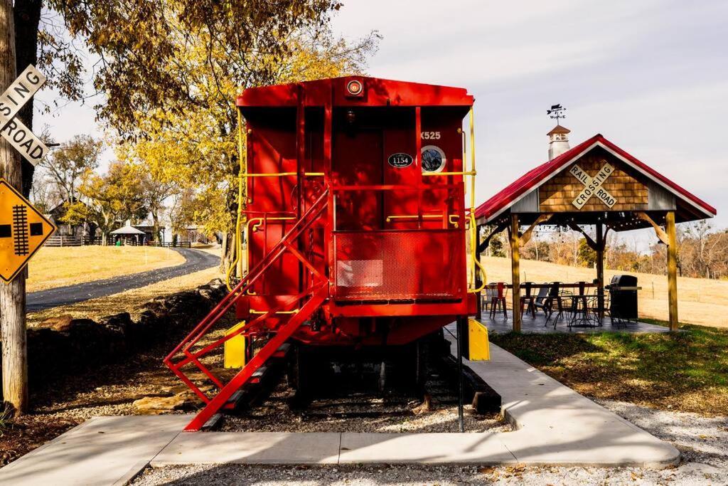 Willa Bourbon Trail: Caboose On The Farm Lawrenceburg Zewnętrze zdjęcie