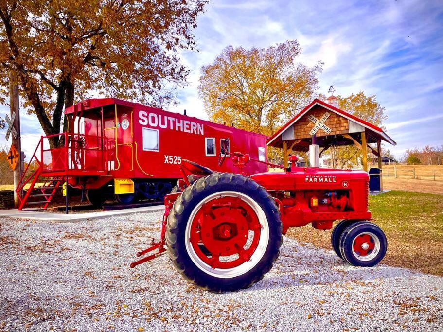 Willa Bourbon Trail: Caboose On The Farm Lawrenceburg Zewnętrze zdjęcie